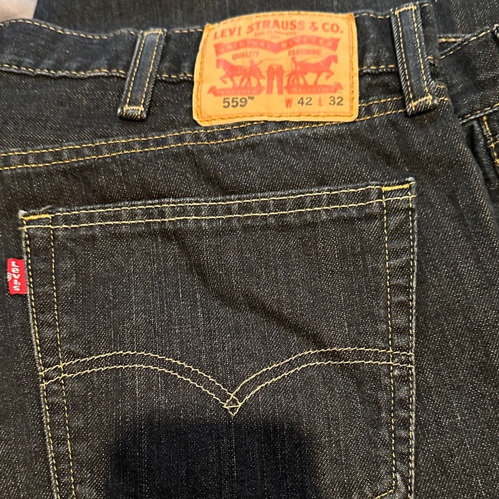 Levi's 559 Men's Dark Gray Relaxed Jeans Size 42 X 32